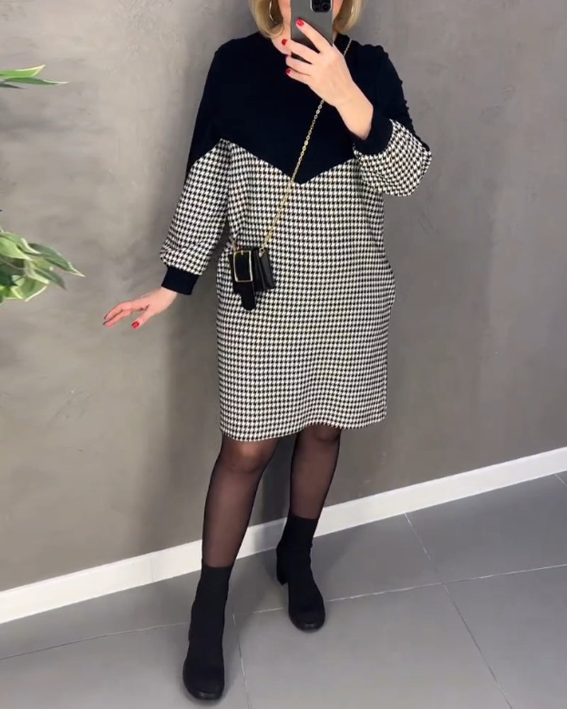 Chic Color Block Dress with Plaid