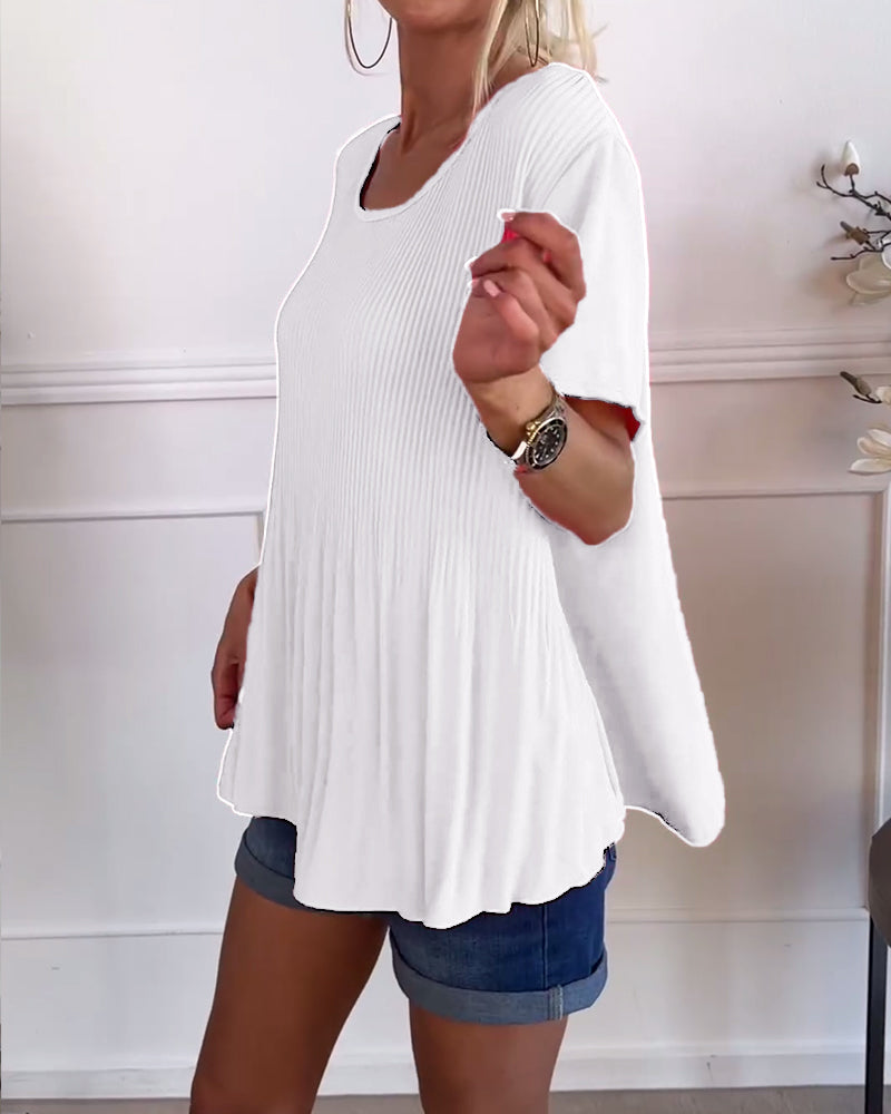 Solid color round neck pleated blouse