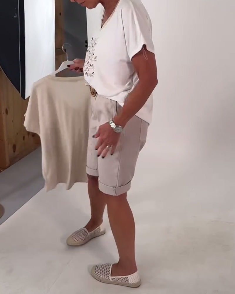 V-Neck Printed Versatile T-Shirt