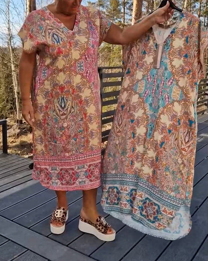 V-Neck Short-Sleeved Printed Shift Dress