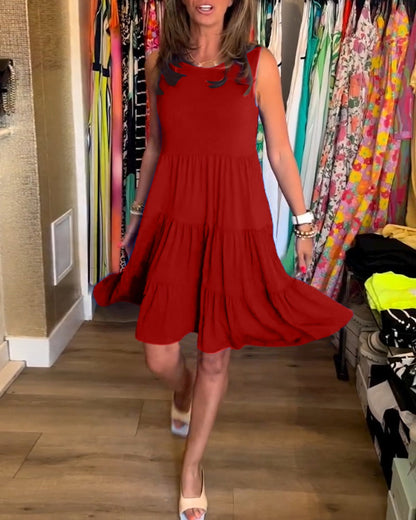 Pleated sleeveless loose dress