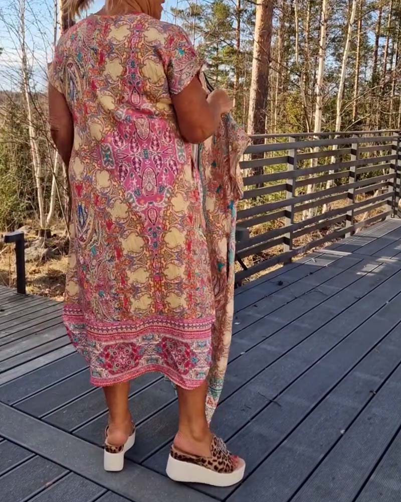 V-Neck Short-Sleeved Printed Shift Dress