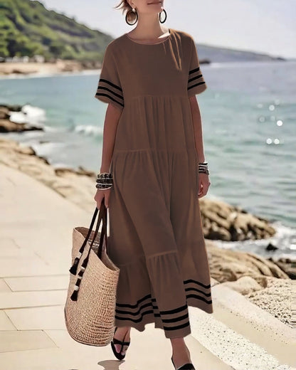 Fashionable Holiday Short-Sleeved Dress