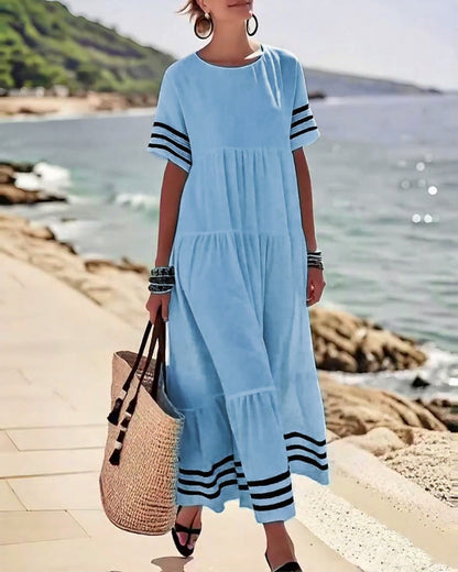 Fashionable Holiday Short-Sleeved Dress
