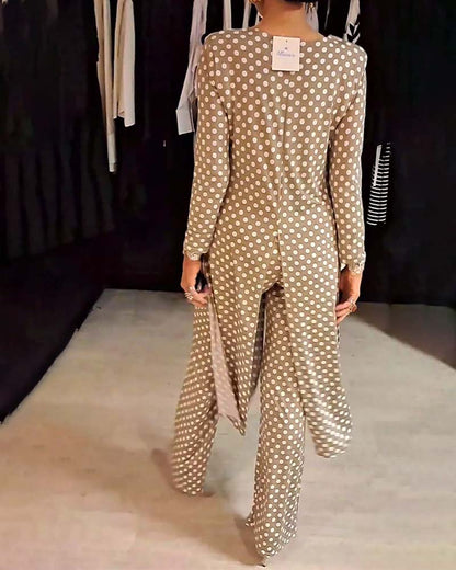 Elegant polka dot slit suit
