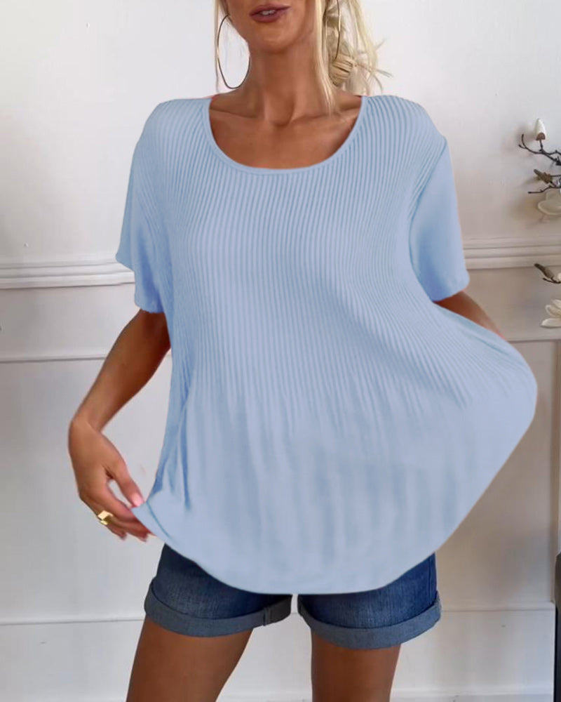 Solid color round neck pleated blouse