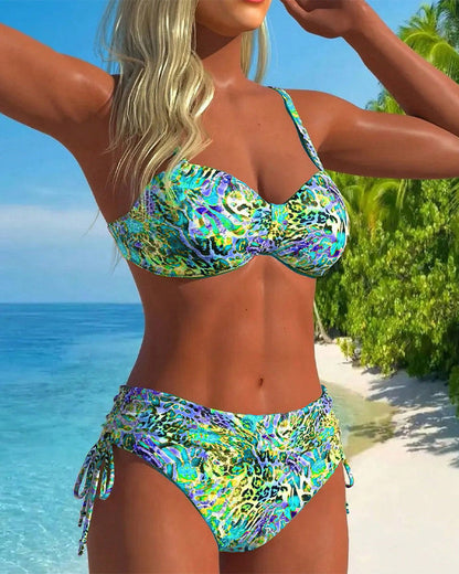 Eye-catching Leopard-print Two-piece Swimsuit