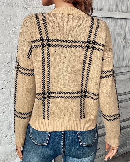 Long-Sleeved Plaid Pullover Sweater