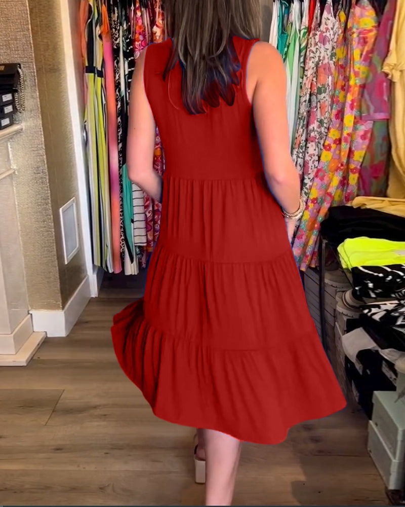 Pleated sleeveless loose dress