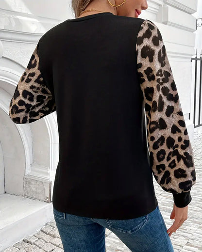 Long-Sleeved Leopard Print Contrast Top