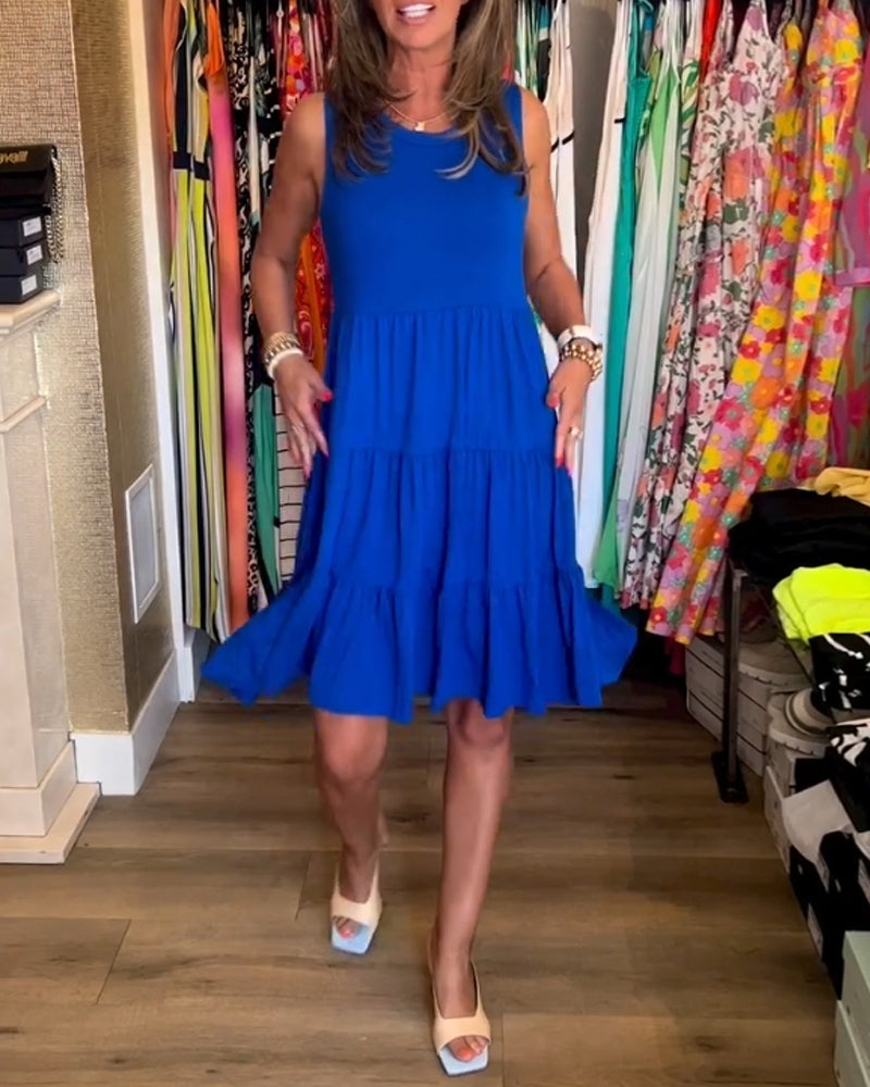 Pleated sleeveless loose dress