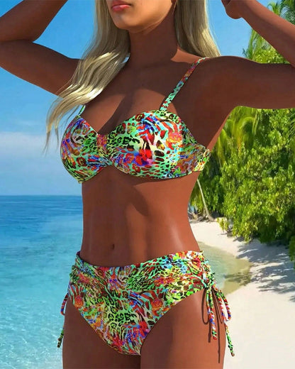 Eye-catching Leopard-print Two-piece Swimsuit