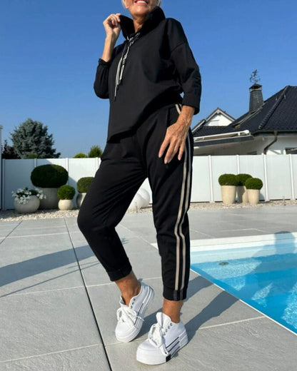 Casual Two - piece Set of Women's Hooded Sweatshirt and Pants
