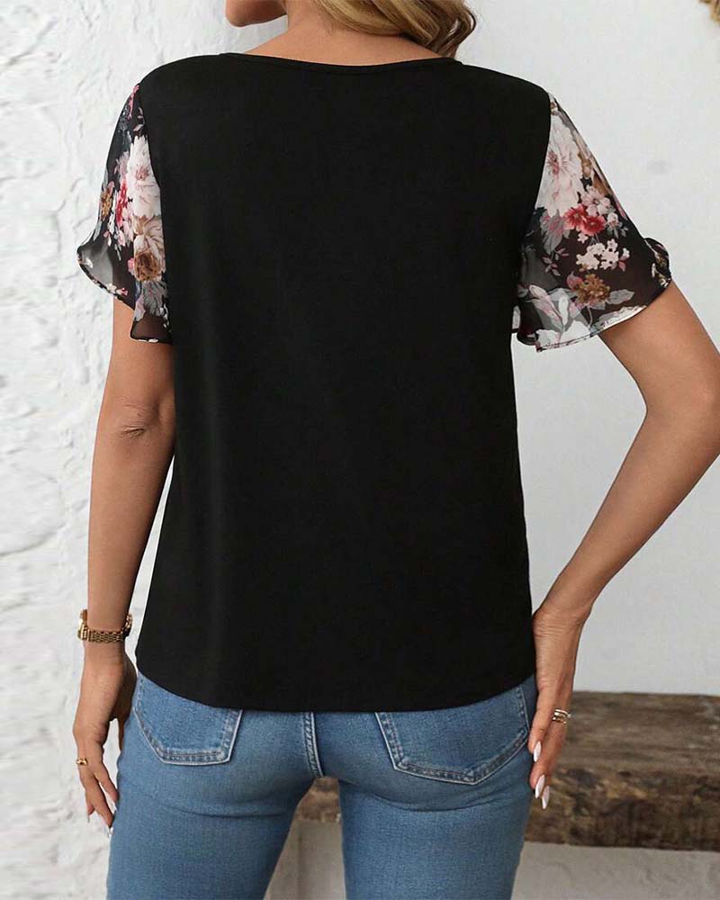 Short-Sleeved Lace-Up Printed Blouse