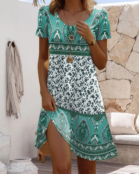 Short-Sleeved Contrast Print Dress