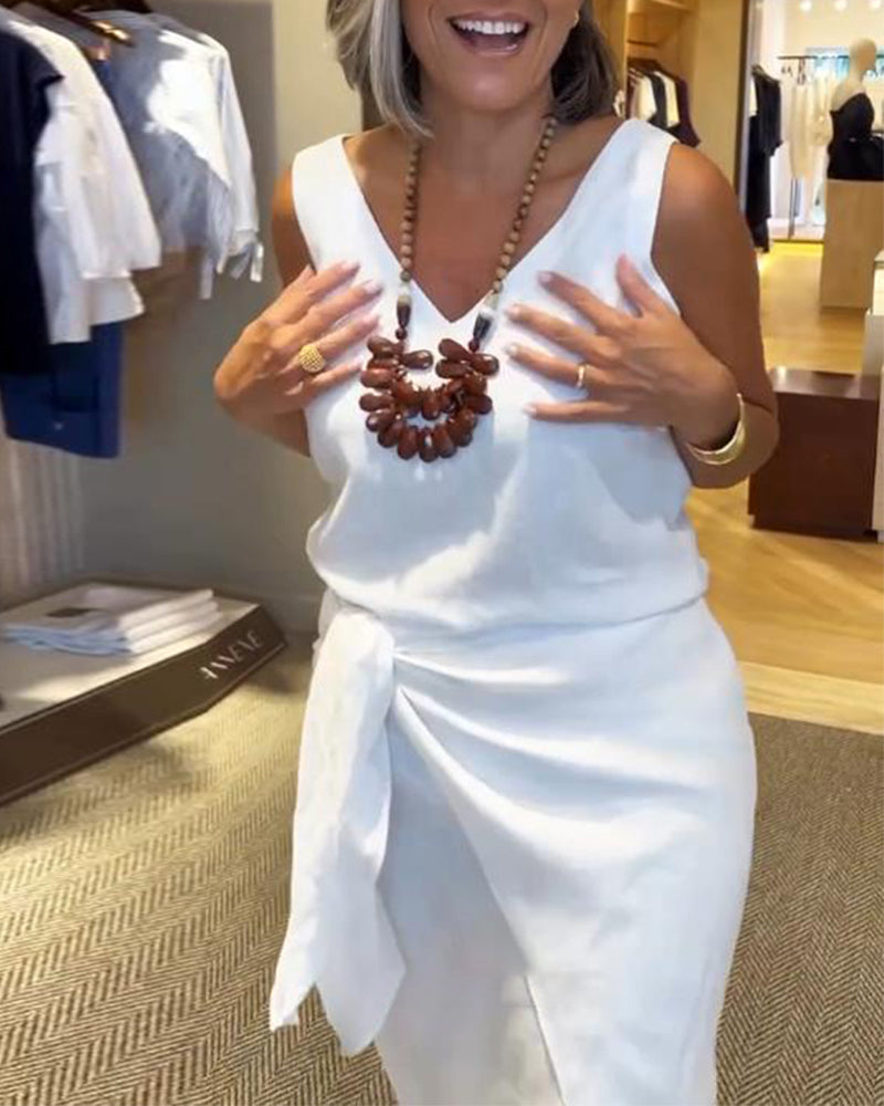 Sleeveless V-Neck Solid Color Dress