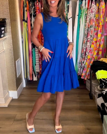 Pleated sleeveless loose dress