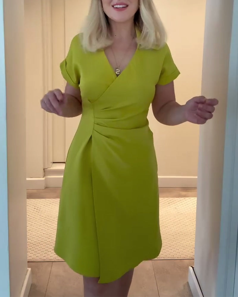 Lapel Solid Color Pleated Waist Dress