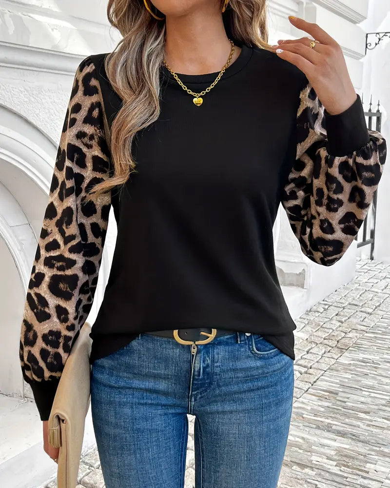 Long-Sleeved Leopard Print Contrast Top