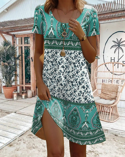 Short-Sleeved Contrast Print Dress